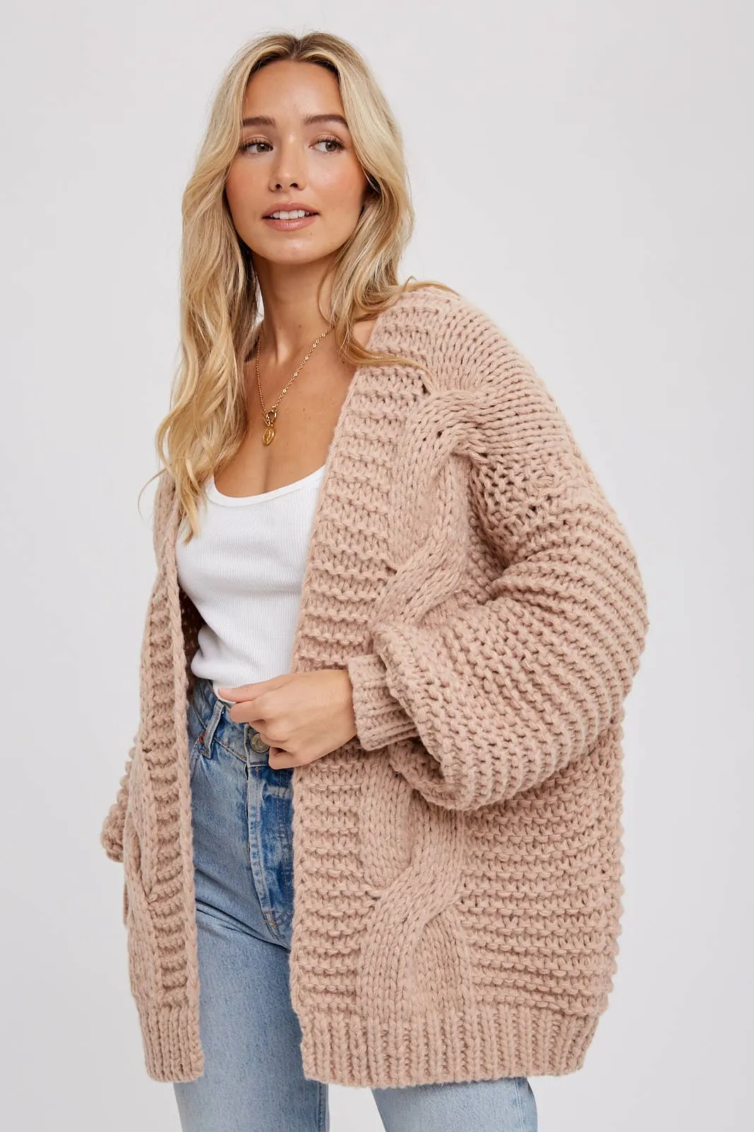 BLUIVY CHUNKY CABLE CARDIGAN