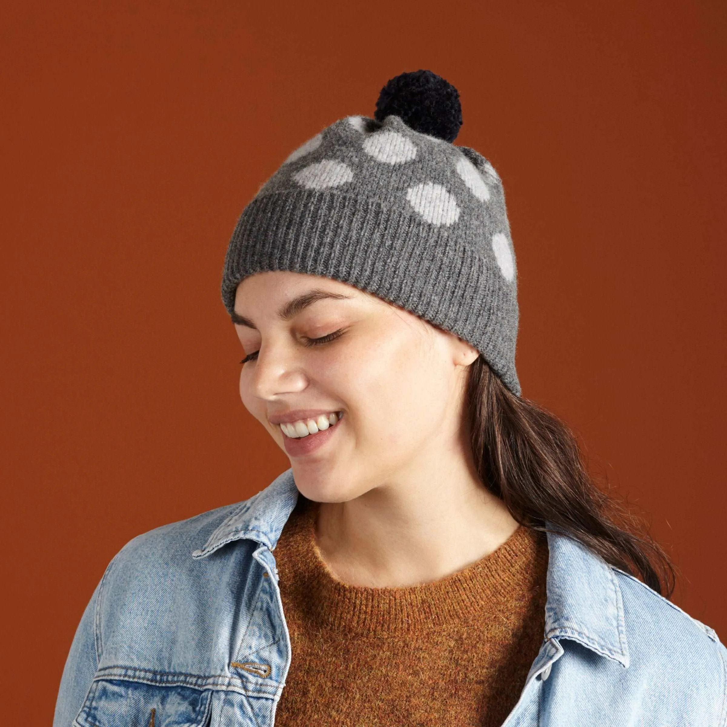 Grey Spot Lambswool Bobble Hat with a Grey Pom Pom