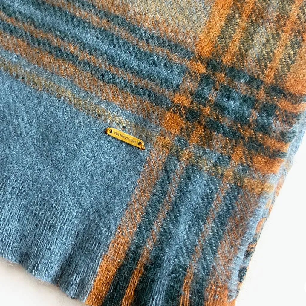 Henley Super-Soft Plaid Scarf - Blue & Tan