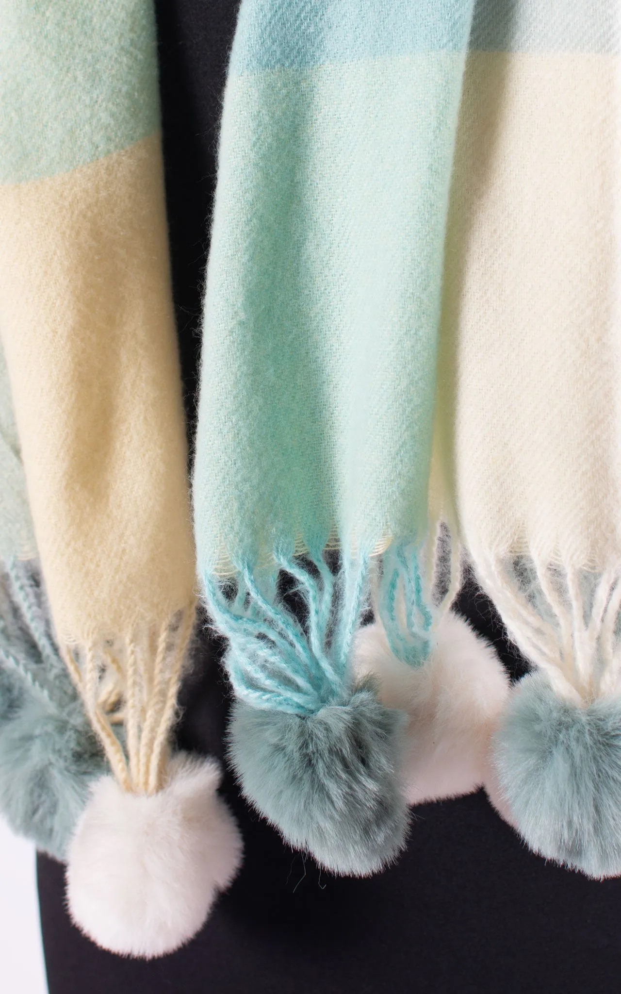 Scarf | Pom Pom Pastel | Green & Cream